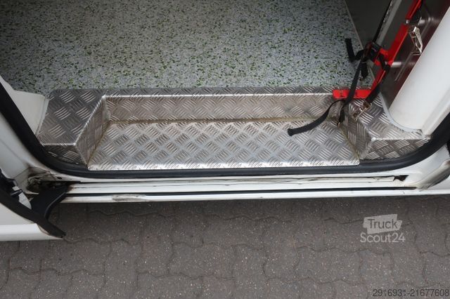 Brandweerwagen VOLKSWAGEN T6 KTW Hochdach lang 1. Hand/ SHZ / Fzg. Nr:A1