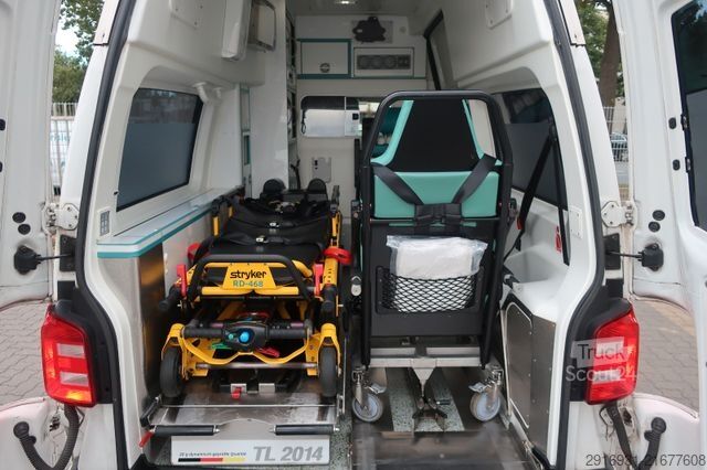 Brandweerwagen VOLKSWAGEN T6 KTW Hochdach lang 1. Hand/ SHZ / Fzg. Nr:A1