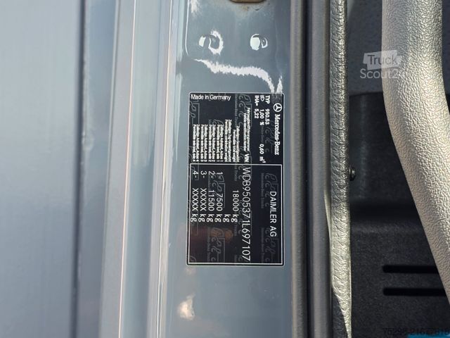 Kühlkoffer-LKW MERCEDES-BENZ Axor 1824L / Ldbw /Triple Verdampfer/3 Kammern