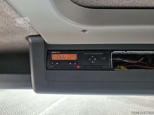 Samochód dostawczy z plandeką MAN TGL 8.180 4X2 BL / Ladebordwand