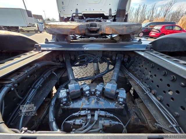 Standard SZM MERCEDES-BENZ Actros 1843