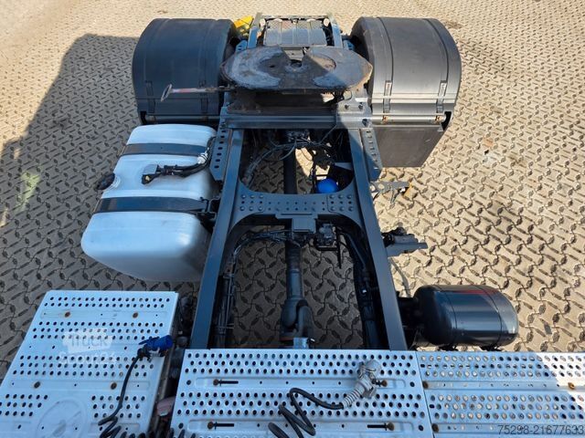 Standard SZM MERCEDES-BENZ Actros 1843