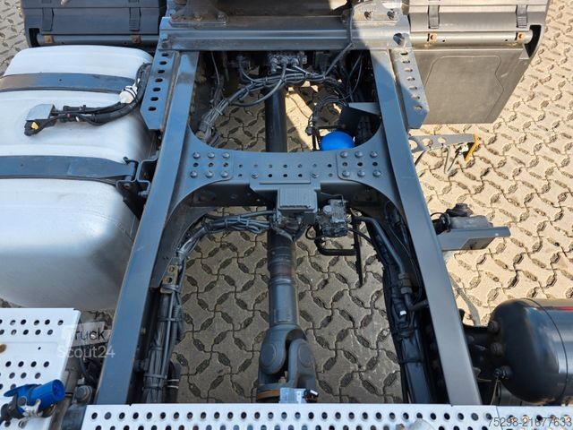 Standard SZM MERCEDES-BENZ Actros 1843