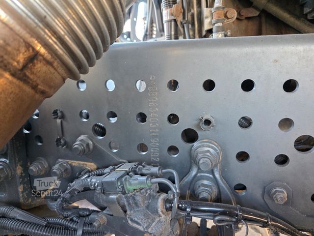 Standard SZM MERCEDES-BENZ Actros 1843