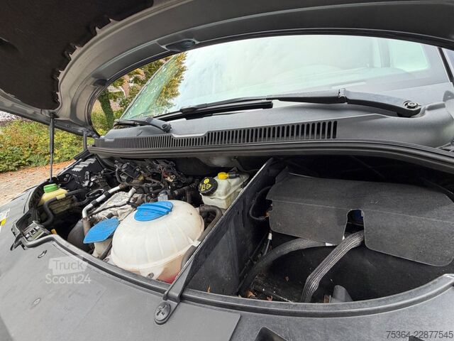 Microbuz VW T6 Kombi 2.0 Tdi Lang L2 Klima 9Sitze Schiebetür