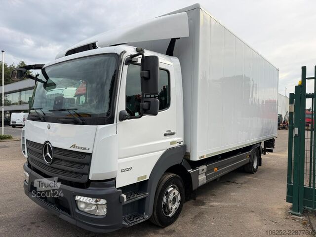 Lagaminas Mercedes-Benz ATEGO 1221 CLOSED BOX - * 267.914km* - TAILLIFT...