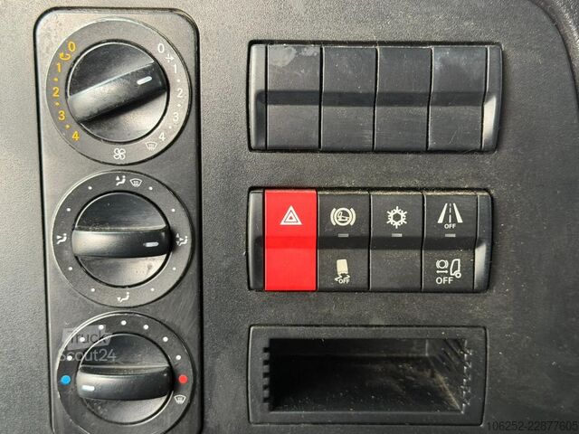 Lagaminas Mercedes-Benz ATEGO 1221 CLOSED BOX - * 267.914km* - TAILLIFT...