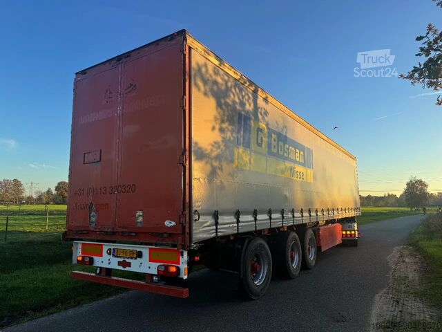 Sliding tarpaulins Pacton 3-ass schuifzeilen oplegger