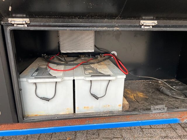 Cattle transport MAN 12.232 Landbouw veewagen 1/2 stock Weeglift