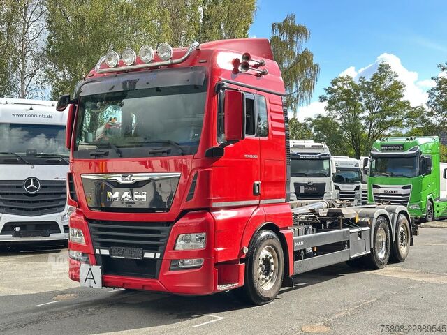 Camión portacontenedores de gancho MAN TGX 26.500 6x2 Meiller RS21.70 Funk Lift/Lenk