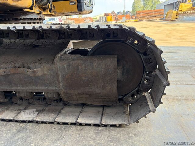  Caterpillar 320FL