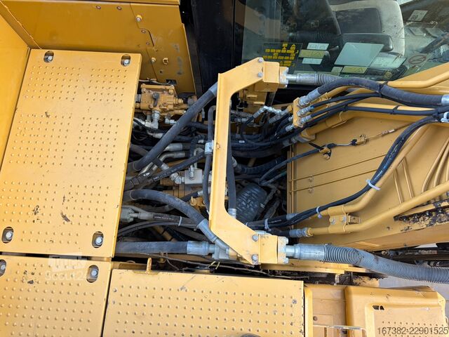  Caterpillar 320FL