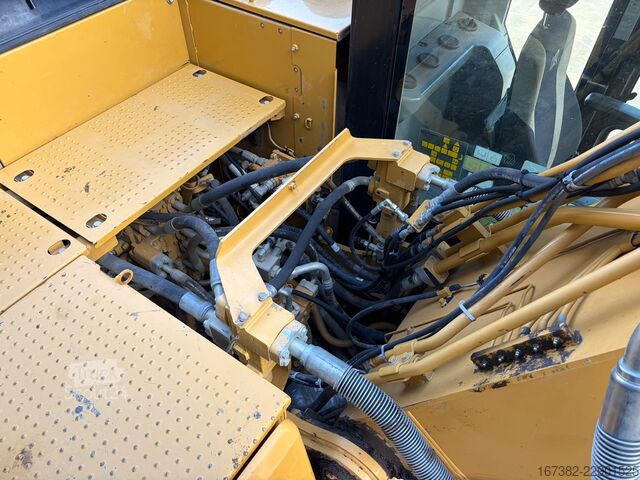  Caterpillar 320FL