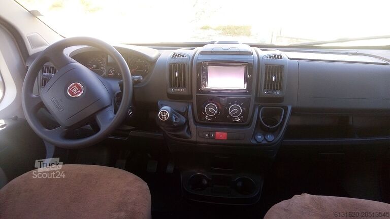 Autocaravana semi-integrada Carado T 132