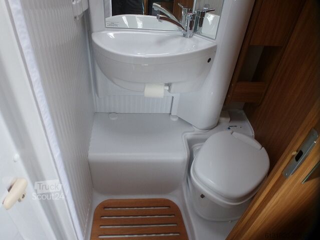 Autocaravana semi-integrada Carado T 132