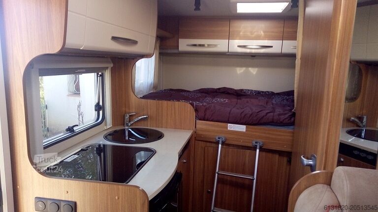 Autocaravana semi-integrada Carado T 132