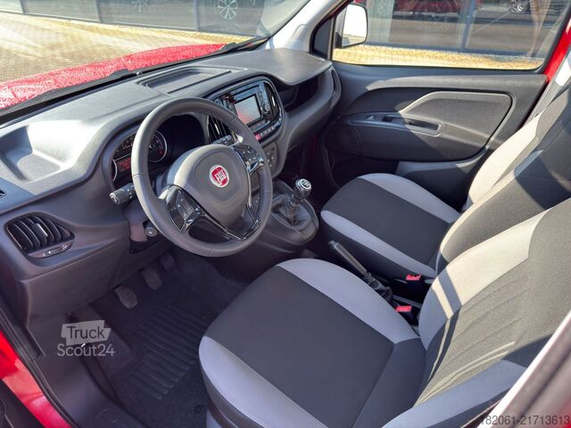 Minibuss FIAT Doblo Cargo Kombi Maxi XL SX M1 1.6 Multij