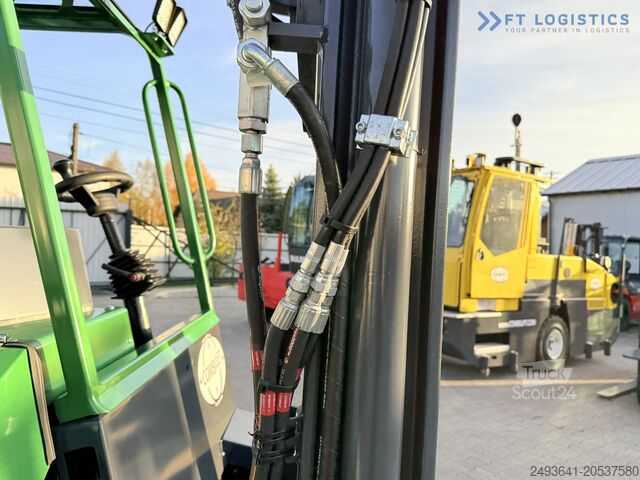 Empilhadeira de quatro direções Combilift CB4000 GAS TRIPLEX 5200 POSITIONER