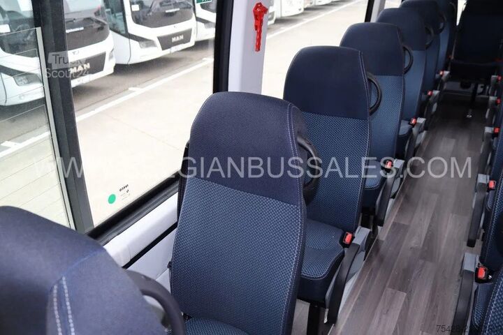 Minibus Iveco Daily Line / Airco / Air suspention