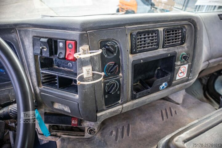 Camion-citerne RENAULT KERAX 370-6X4+16000L/5COMP