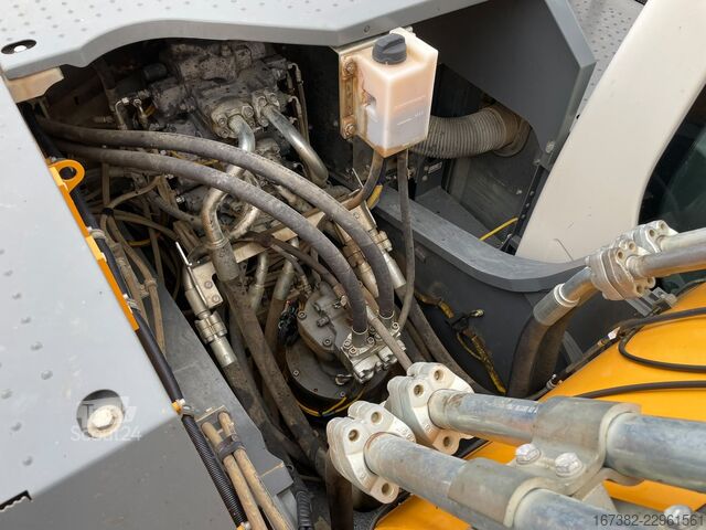 Excavator pe șenile Liebherr R934LC