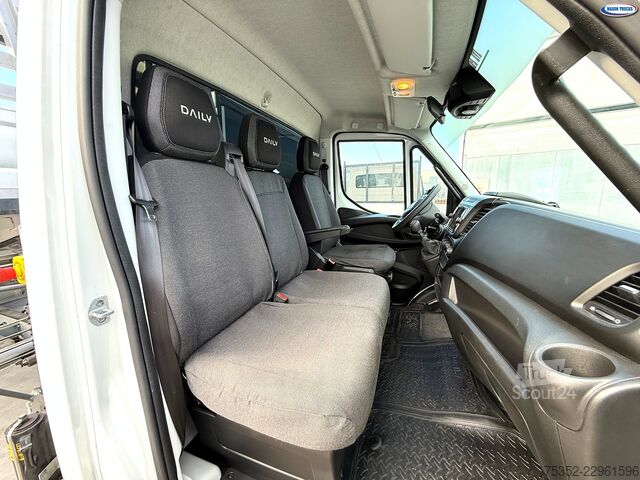 Vrachtwagen met kraanopbouw Iveco Daily 35c180