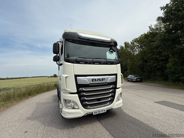 Standard trekkvogn DAF XF 106
