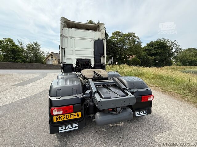 Standard tractor unit DAF XF 106