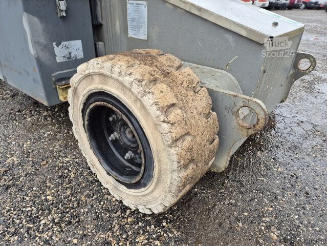 Teleskopska delovna ploščad Haulotte HA15IP - 15 m, electric