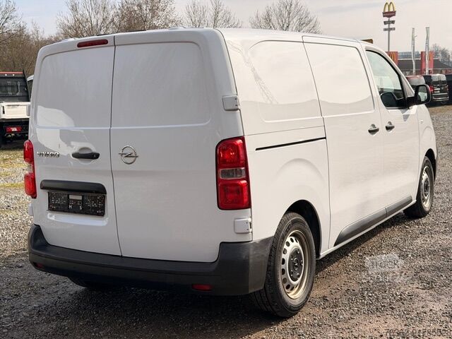 довгий кузовний фургон Opel Vivaro L2H1 Edition M Kima Kamera Tempom