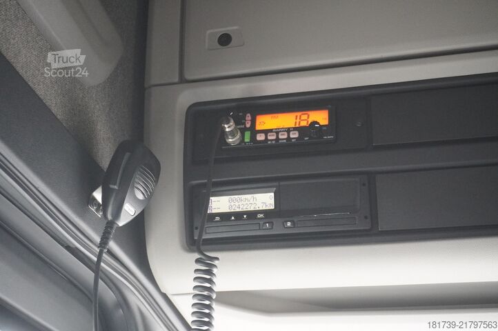 Zugmaschine SCANIA R500 A6x4 NB tractor unit / 240 tho. km