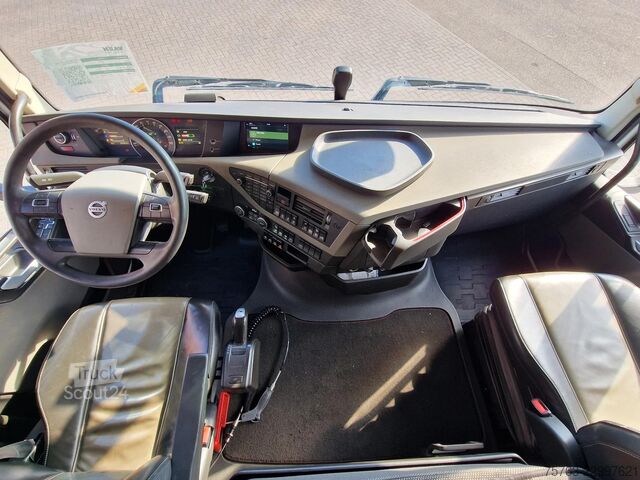  Volvo FH 540 Lowroof 6x4 - Lift axle - Retarder - PTO...