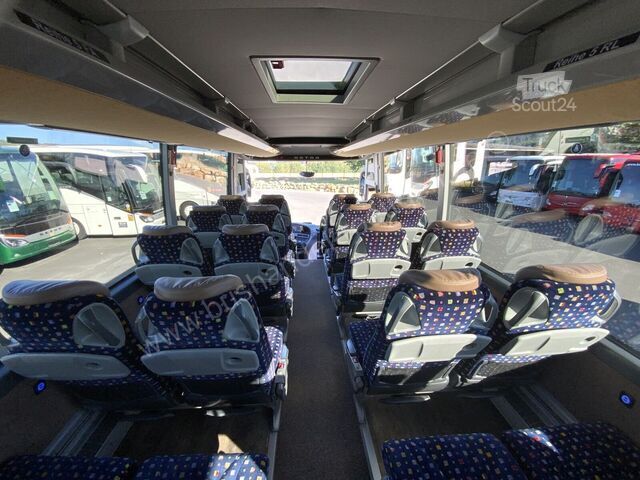Tilausajobussi Setra S 516 HD/2