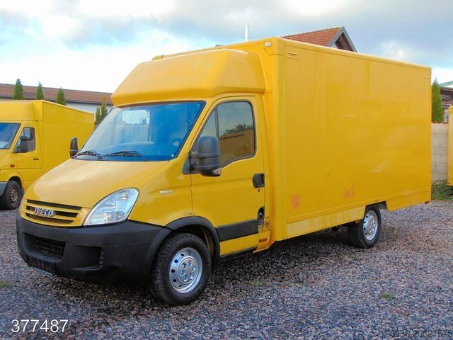 Furgão fechado IVECO Daily 35 S 12 A / P Maxi Postkoffer REGALSYSTEM