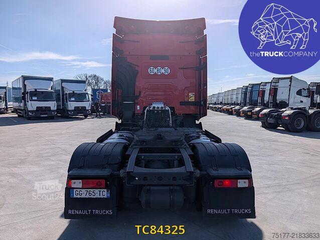 Standard-SZM Renault T 520