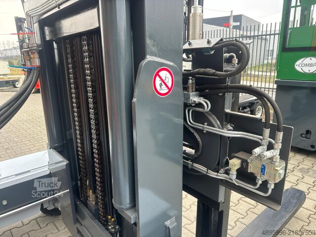 Vierwegvorkheftruck Combilift Hubtex DQ45/Only 3310 h/Telscopic forks