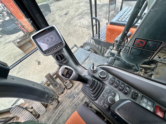 Excavator pe roți Doosan DX170W-5
