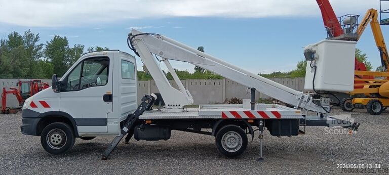Skříňová dodávka Iveco Daily Multitel 160 ALU DS - 16m