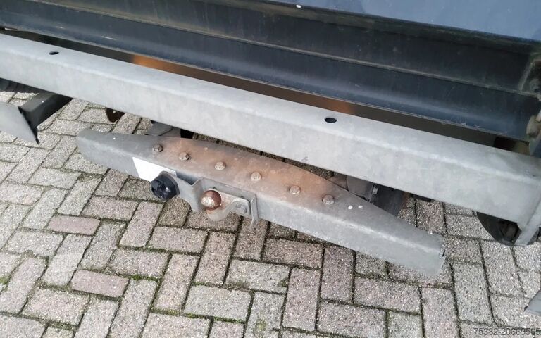 čemodāns Renault Master 165.35 DUBBELLUCHT - EURO 6 - VFT-80-P