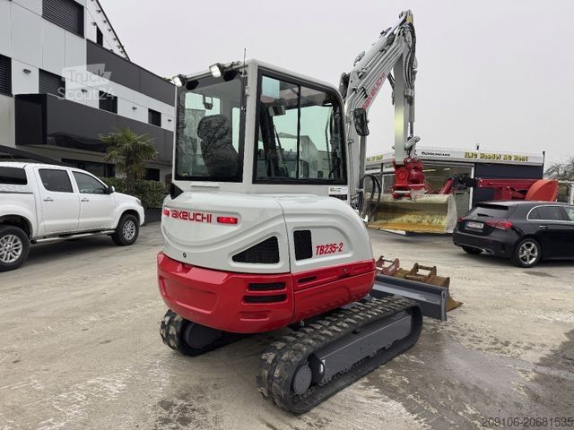 Μίνι εκσκαφέας TAKEUCHI TB TB 235-2 Powrtilt 3xSchaufeln Top