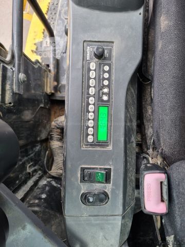 Vikšrinis ekskavatorius KOMATSU Komatsu PC 228 USLC-8