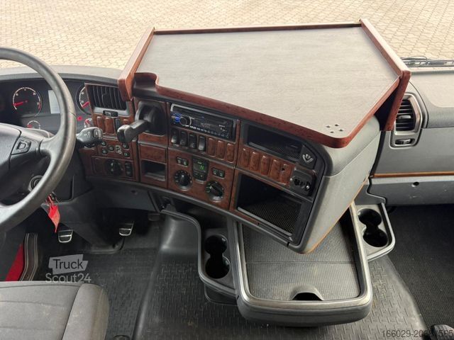 Trattore stradale standard SCANIA R620 6x4 Highline V8 Power