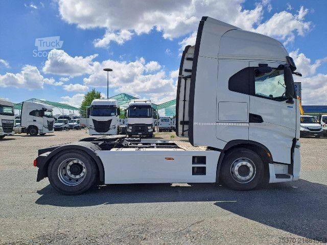 Standardni vlačilec IVECO S-WAY AS440S51T/P