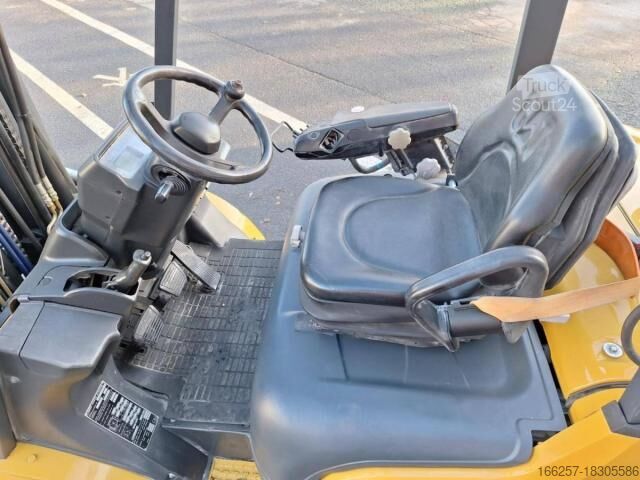 Front loader forklift Caterpillar GP30NTD