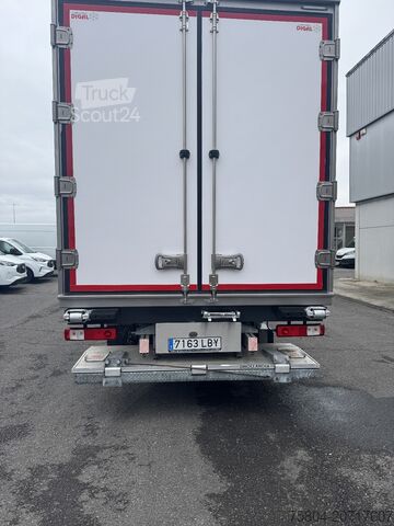 Camión frigorífico Renault D 26 WIDE