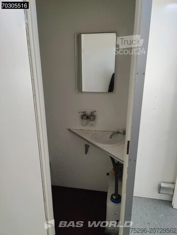 Koffer Volvo FL 250 4X2 14tonner Automatic Exhibition truck ...