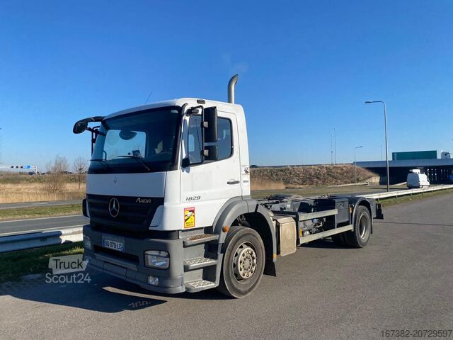 Шаси с кабина MercedesBenz AXOR 1829 4x2 chassis cab
