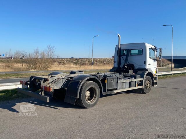 Шаси с кабина MercedesBenz AXOR 1829 4x2 chassis cab
