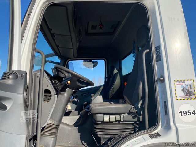 Шаси с кабина MercedesBenz AXOR 1829 4x2 chassis cab
