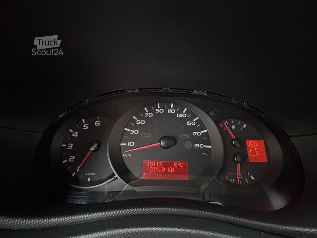 Transportér s plošinou a plachtou Renault Master 3,5T Plane*Allrad*Klima*1.Hand*